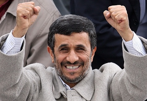 ۱۳۸۴:دوسال دیگر معضل بیکاری نداریم/ ۱۳۸۵:سه‌سال تا قطع ریشه بیکاری/۱۳۸۹:سه‌سال دیگر «بیکار» نداریم!