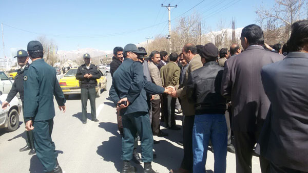 تجمع اعتراضی معلمان کهگیلویه و بویراحمدبه وضعیت حقوق ومزایا+عکس