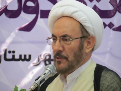 تلاش افراطيون براي قطع سخنرانی یونسی در"گراش " استان فارس +تصاویر