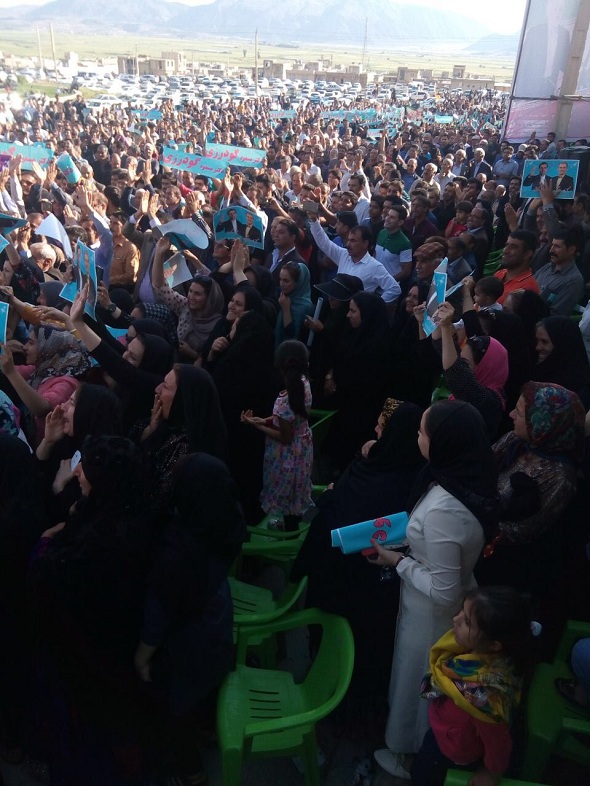 غلامرضا تاجگردون درجمع مردم شهرستان رستم:"با همه ی ارادتی که به مرادی دارم گودرزی را شایسته مجلس می دانم"/خط قرمز من یکی نورآبادممسنی است و دیگری دهدشت +تصاویر