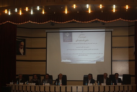 معاون اقتصادی سازمان مدیریت و برنامه ریزی: سهم ایران از بازارجهانی فقط نیم درصد است