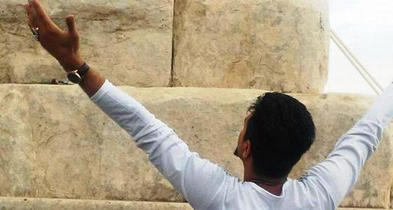 انتقاد تند آیت الله نوری همدانی از طواف قبر کوروش/شاه می‌گفت کوروش آسوده بخواب، ما بیداریم+عکس