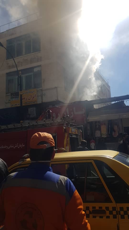 آتش سوزی در خیابان طالقانی شیراز