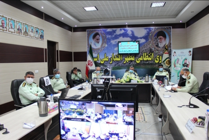 فرمانده نیروی انتظامی کشور در یاسوج:دشمن در انتخابات قصد ناامید کردن مردم را داشت/ پوشیدن لباس سربازی امام زمان(عج) توفیق الهی است