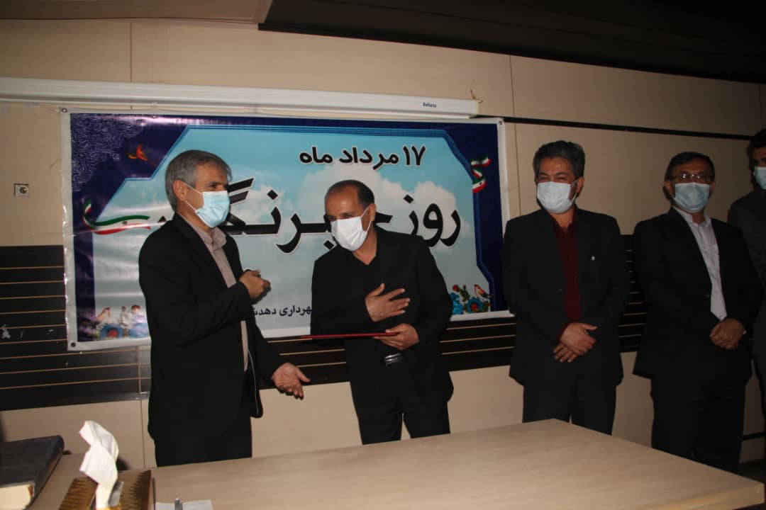 در شرایط سخت اقتصادی -درآمدی شهرداری دهدشت را مدیریت کردیم