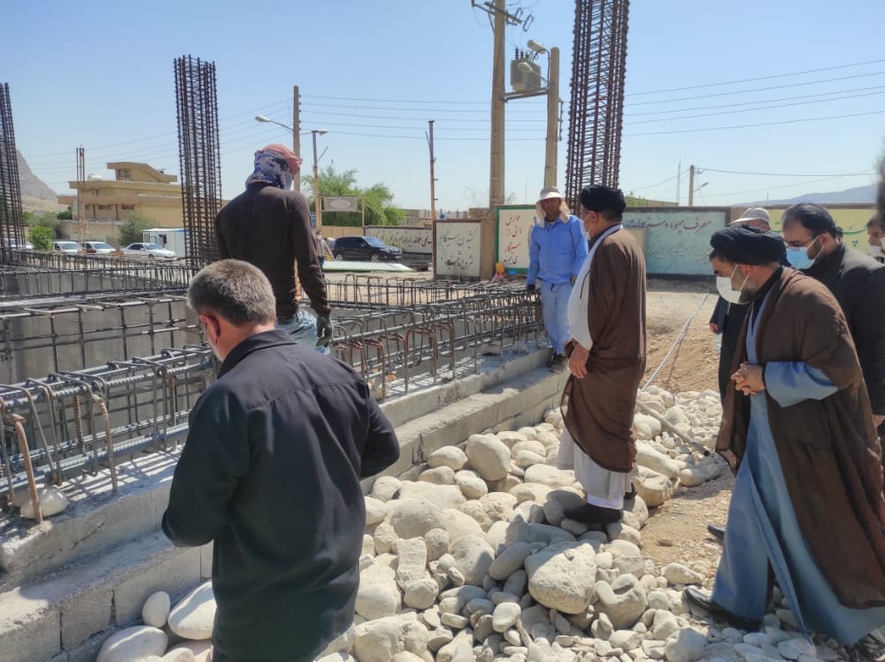 بازدیدمیدانی نماینده مردم کهگیلویه بزرگ از روند ساخت بیمارستان 32تختخوابی لنده+تصاویر