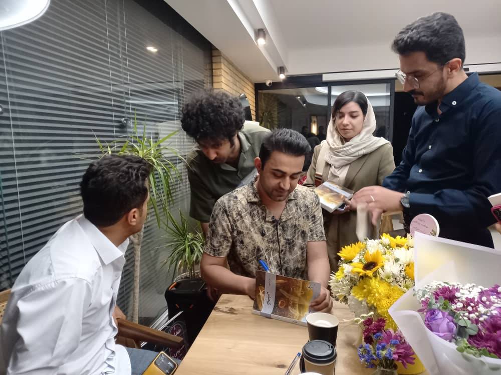 رونمایی از مجموعه داستان گروسو از رامین پوران و رمان تُلخاس از حامد روحی‌فرد