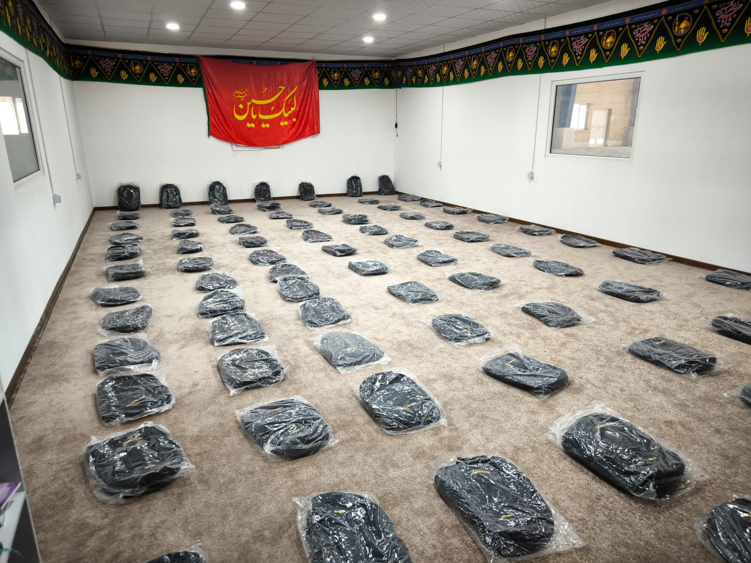 مدیرعامل شرکت صنایع پتروشیمی دهدشت خبر داد:  اهدای ۱۰۰۰ عدد کوله پشتی به دانش آموزان نیازمند/ پتروشیمی دهدشت پیش گام در جهت تحقق مسئولیت اجتماعی