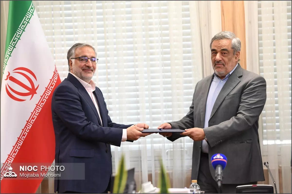 آیین تکریم و معارفه مدیرعامل شرکت پایانه های نفتی ایران برگزار شد/تصاویر