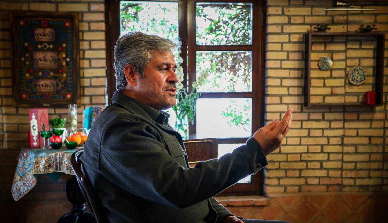 کشمکش ادامه‌دار تاج‌گردون و رئیس بیمارستان شهیدرجایی گچساران/تاج‌گردون؛ سفسطه نکنیم مشکل را بپذیریم