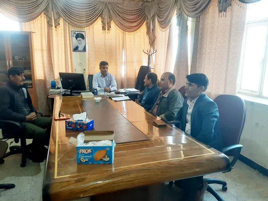 در راستای طرح مردمی کاشت یک میلیارد درخت :  در شهرها و روستاهای شهرستان بهمئی درخت کاشته می شود