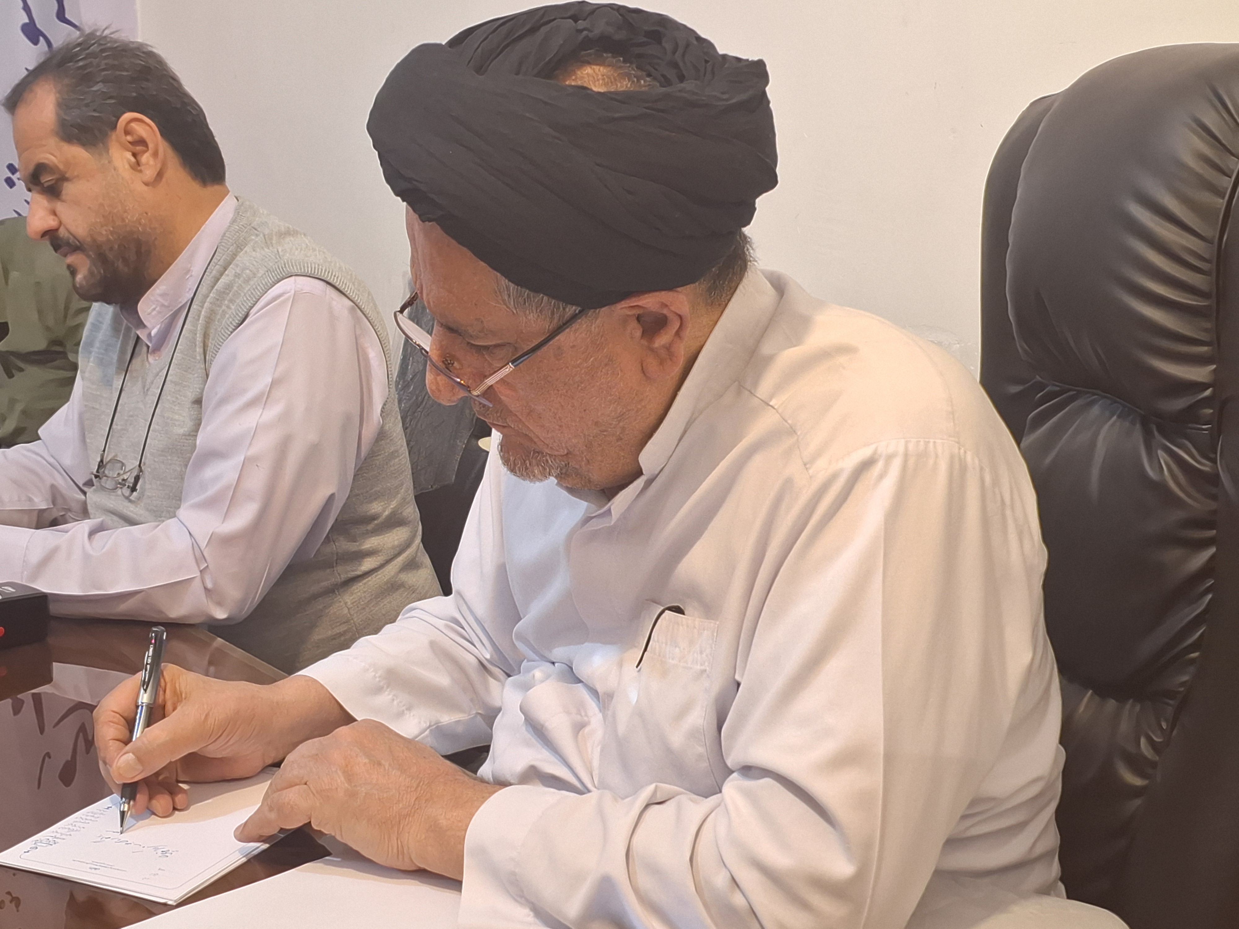دومین روز ملاقات مردمی حجت الاسلام موحد در دهدشت برگزار شد+تصاویر
