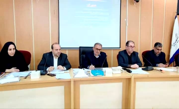اقدام مشترک کمیته ها تامین کالاهای اساسی، توزیع و نظارت باشد