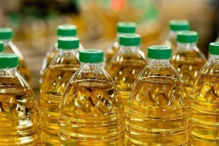 رئیس اداره صمت کهگیلویه، لنده و چرام :در راستای تنظیم بازار روغن خوراکی ۸ تن از این کالا در مراکز عامل توزیع شد