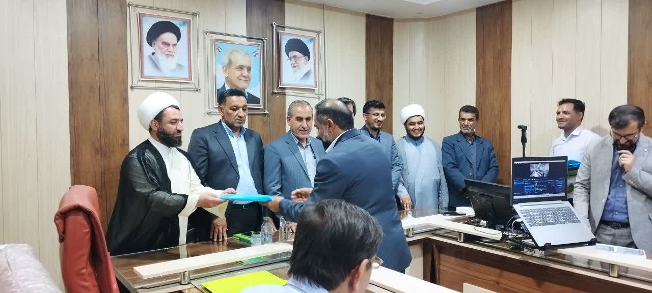 از نفرات برتر مسابقات ورزشی و کتابخوانی استانی تجلیل شد+/تصاویر