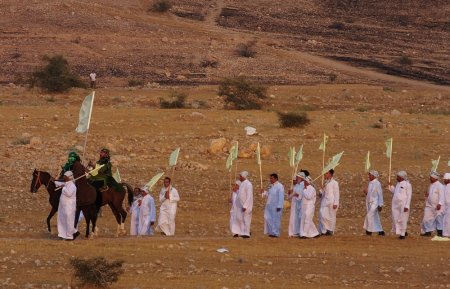 واقعه غدیر خم در گچساران بازسازی شد/گزارش تصویری واقعه غدیر خم در گچساران بازسازی شد/گزارش تصویری