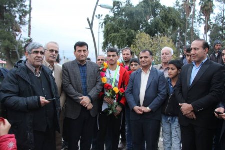 استقبال از دارنده مدال طلای جام بین المللی کشتی روز جهانی کودک در دهدشت استقبال از دارنده مدال طلای جام بین المللی کشتی روز جهانی کودک در دهدشت