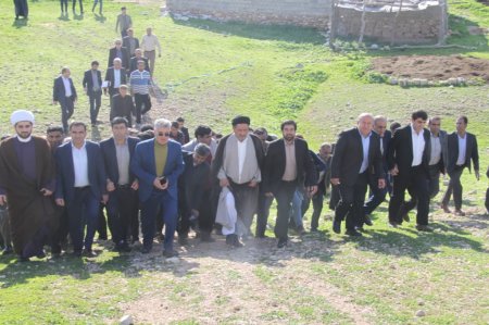 گزارش تصویری از استقبال پرشکوه مردم با غیرت ایل بهمئی از سید محمد موحد گزارش تصویری از استقبال پرشکوه مردم با غیرت ایل بهمئی از سید محمد موحد