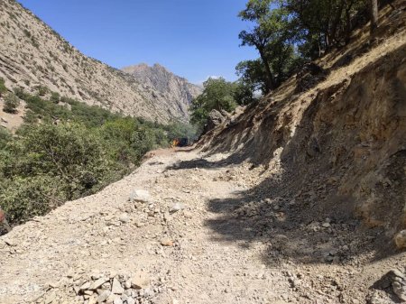 احداث و بازگشائی جاده عشایری برد کر -رود ریش بخش دیشموک/تصاویر احداث و بازگشائی جاده عشایری برد کر -رود ریش بخش دیشموک/تصاویر
