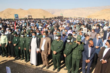 گزارش تصویری از تشییع پیکر شهید تازه تفحص شده در بهمئی گزارش تصویری از تشییع پیکر شهید تازه تفحص شده در بهمئی