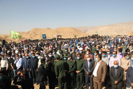 گزارش تصویری از تشییع پیکر شهید تازه تفحص شده در بهمئی گزارش تصویری از تشییع پیکر شهید تازه تفحص شده در بهمئی