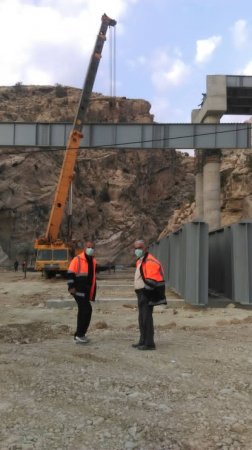 گزارش تصویری از تیرگذاری پل شهرستان لنده گزارش تصویری از تیرگذاری پل شهرستان لنده