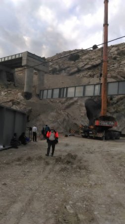گزارش تصویری از تیرگذاری پل شهرستان لنده گزارش تصویری از تیرگذاری پل شهرستان لنده