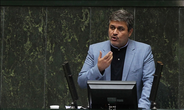 تاجگردون: بحث افزایش حقوق نمایندگان را تکذیب می کنم