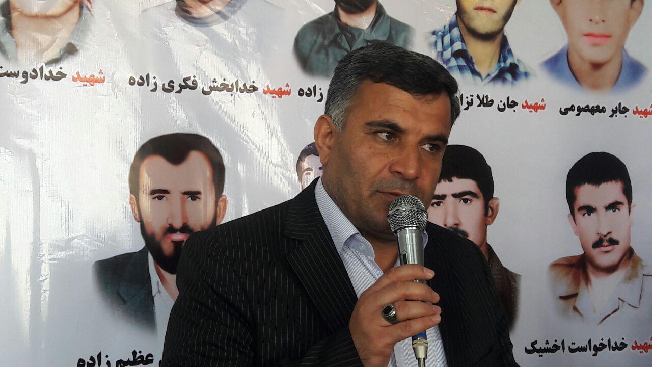 یادواره 21 شهید در روستای گوراب برگزار شد/عنصر فرهنگ نافذ ترین عنصر در پیروزی و تداوم انقلاب