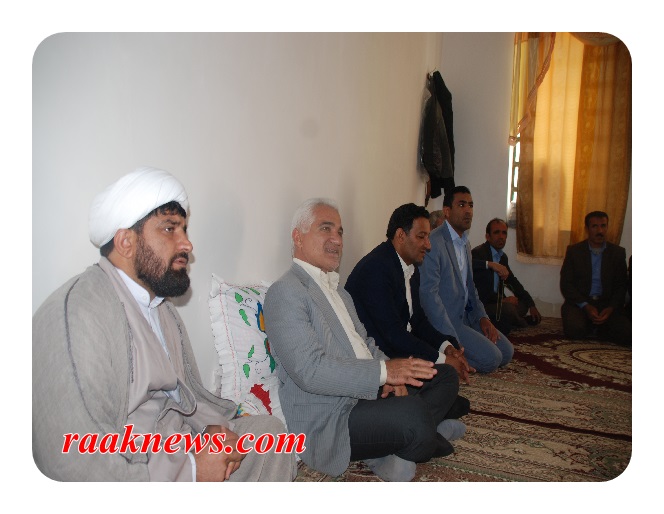 دیدار مدیر کل فرهنگ و ارشاد اسلامی استان کهگیلویه و بویراحمد با خانواده های شهدا بخش دیشموک/تصاویر