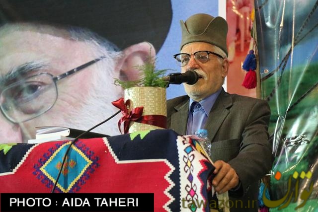 حاشیه وانتقاد به تاجگردون چاشنی جشنواره موسیقی قشقایی ؛قطع سخنرانی تاجگردون /مخالفت با اجرایی یک بانوی هنرمند/ادعای عجیب یک لیدر :تاجگردون کاندیدای ریاست جمهوری درسال1400
