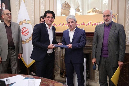 تقديرمديرعامل بانك ملي ايران ازمديرجوان كهگيلويه وبويراحمدي
