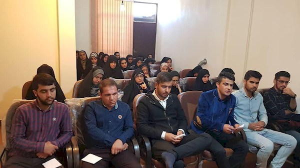 نشست مطالبه گری اعضای بسیج دانشجویی شهرستان گچساران از امام جمعه شهر گچساران/گزارش تصویری