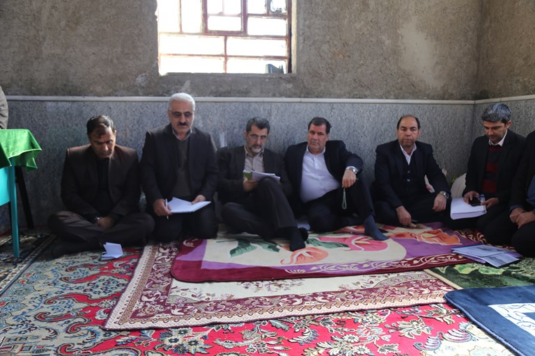 تدوین سند اقتصادی کهگیلویه وبویراحمد در آینده نزدیک/۱۲ هزار میلیارد تومان با عاملیت ۴ بانک برای اشتغال روستایی/زمینه حضور ۱۰۰ سرمایه گذار معروف کشور در کهگیلویه وبویراحمد را فراهم می کنیم