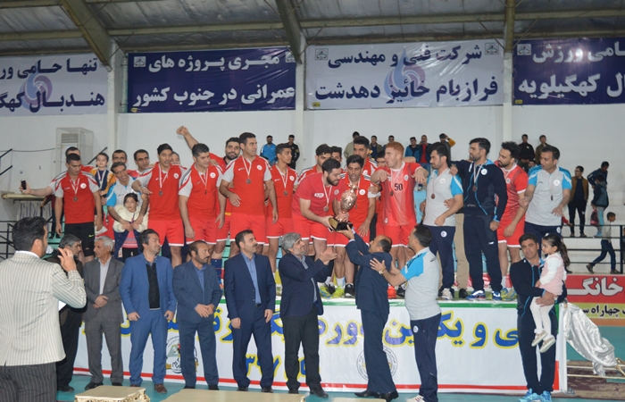 سکوی سوم لیگ برتر هندبال به تیم فرازبام خائیز دهدشت رسید/گزارش تصویری