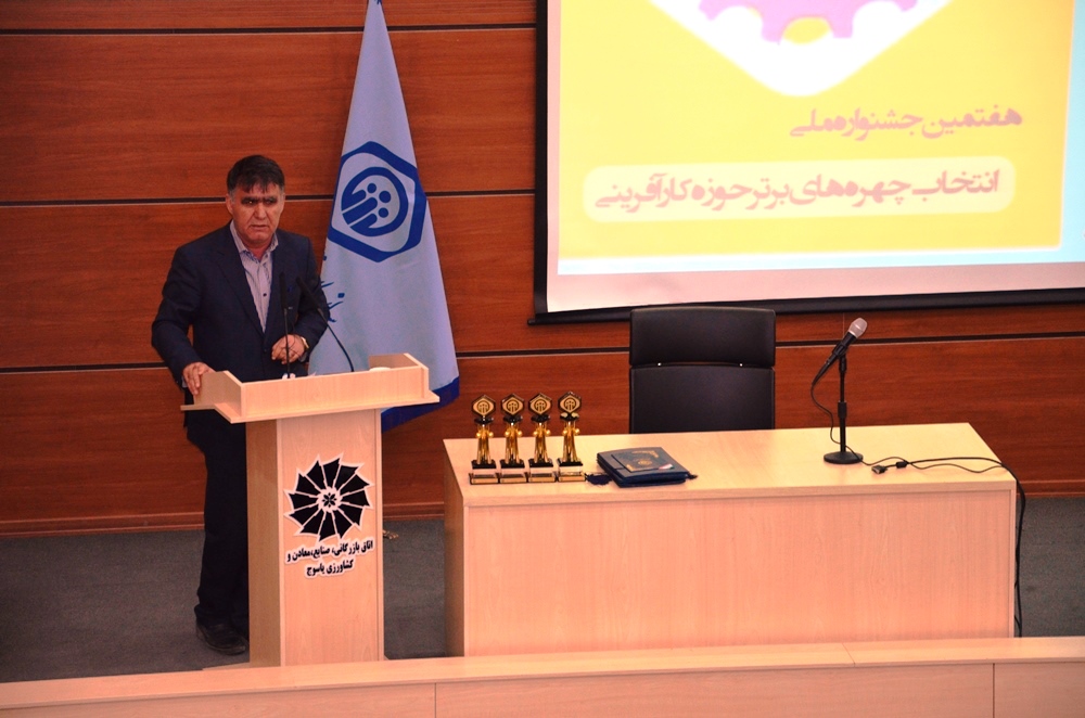 در جلسه هم اندیشی تامین اجتماعی و کارفرمایان  مطرح شد: تامین اجتماعی  اهرم اجرایی دارد، بخش خصوصی به کجا پناه ببرد/ دیواری کوتاه تر از بخش خصوصی وجود ندارد