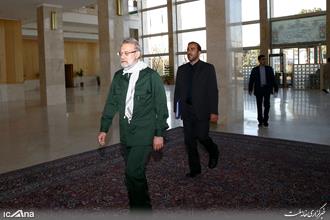 گزارش تصویری از حضور نمایندگان با لباس سپاه پاسداران در صحن علنی مجلس