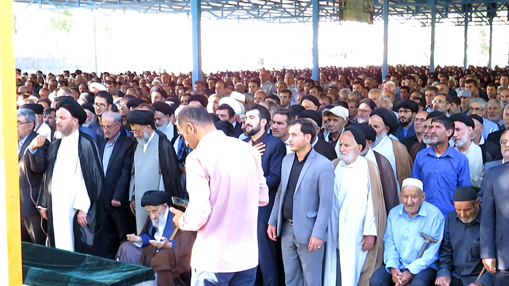 پیام تقدیر و تشکر بیت آ میر احمد تقوی از مردم برای شرکت در مراسم تشییع و ترحیم مرحومه حاجیه خانم سیده مرحمت تقوی +تصاویر