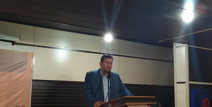 فرماندار کهگیلویه:خبرنگاران هر جا دیدند پروژه تکراری و بی هدفی که برای مردم سود ندارد در حال اجرا است اعلام کنند ما تعطیل می کنیم