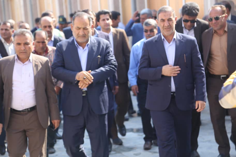 در آخرین روز از هفته دولت با حضور استاندار کهگیلویه و بویراحمد ۳۴ پروژه در شهرستان کهگیلویه افتتاح یا کلنگ زنی شد