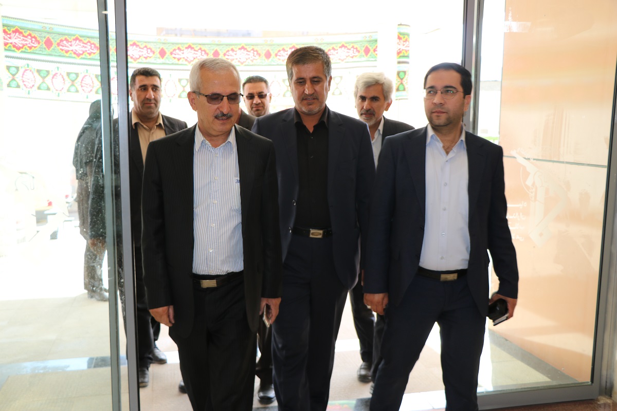 گزارش تصویری از بازدید سرپرست دانشگاه علوم پزشکی یاسوج از مرکز جراحی محدود شهدای سپاه فتح