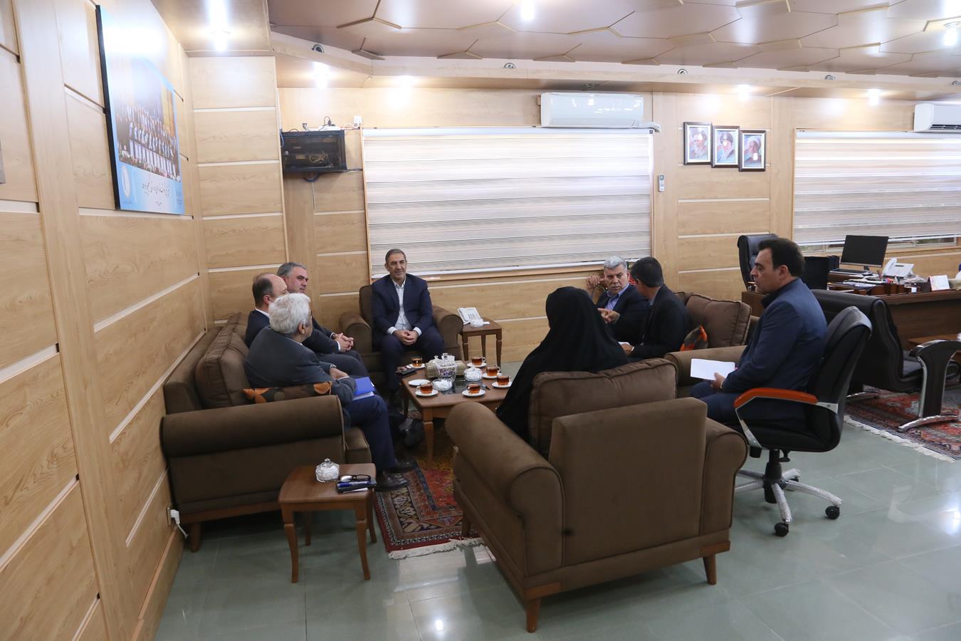 مدیرعامل موسسه املاک و مستغلات سازمان تامین اجتماعی کشور با استاندار کهگیلویه و بویراحمد دیدار کرد/تصاویر
