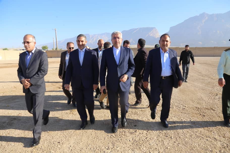وزیر نیرو وارد کهگیلویه و بویراحمد شد