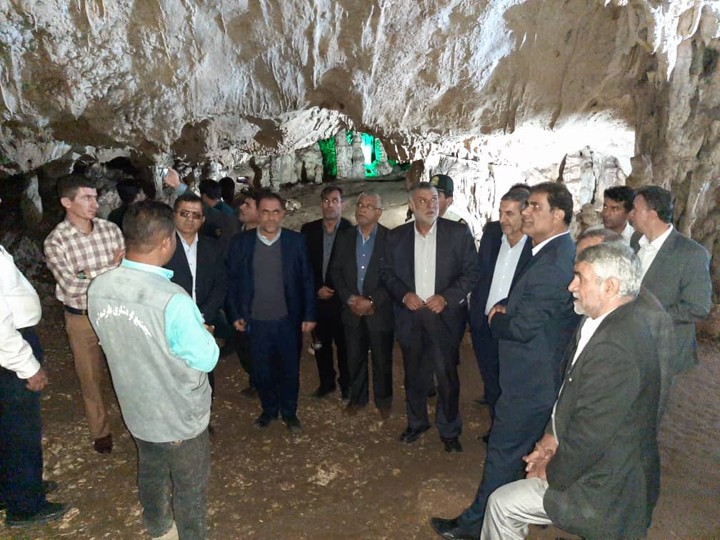 بازدید وزیر جهاد کشاورزی و استاندار کهگیلویه و بویراحمد از غار تاریخی ده شیخ/تصاویر