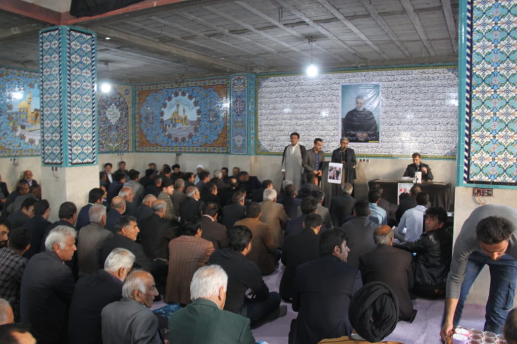 مراسم بزرگداشت شهید حاج قاسم سلیمانی در حسینیه حضرت ابوالفضل العباس (ع) دهدشت برگزار شد/تصاویر