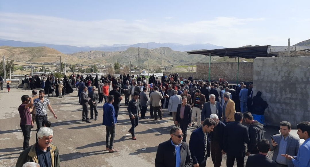 در جمع مردم روستای چیر عنوان شد: انتقال آب به اراضی دیم باعث توسعه منطقه می شود