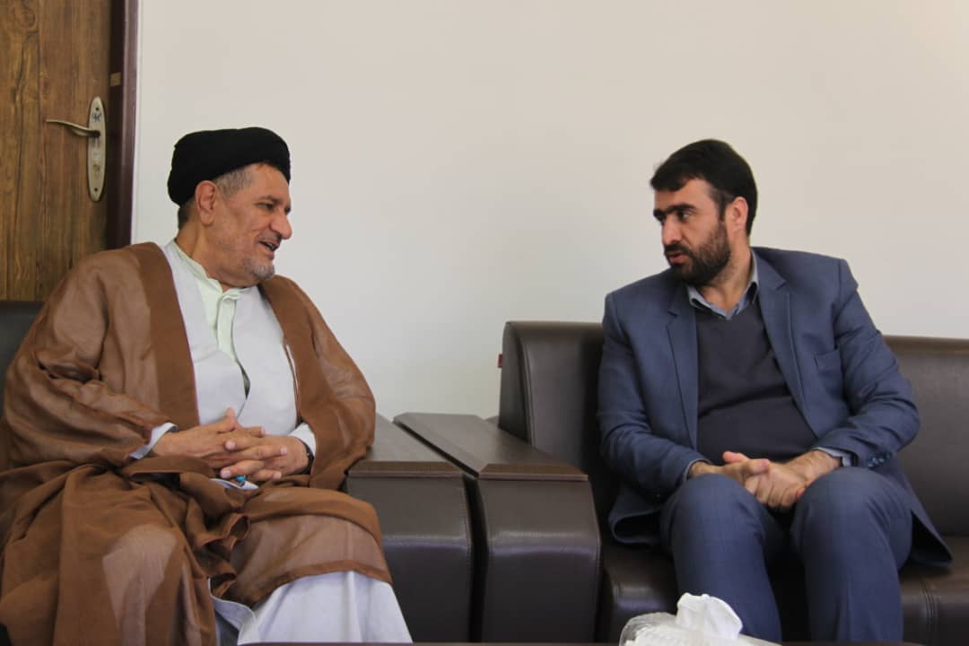 ادامه گفتگوهای منتخب کهگیلویه بزرگ با مسئولان استانی