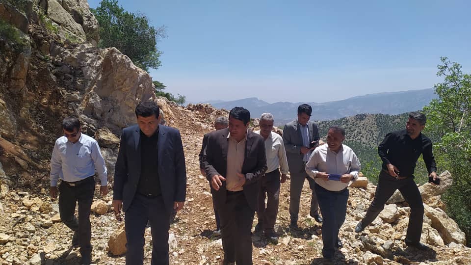 بازدید مدیر کل راهداری استان و فرماندار کهگیلویه از جاده 《برفکوه》بخش چاروسا/تصاویر