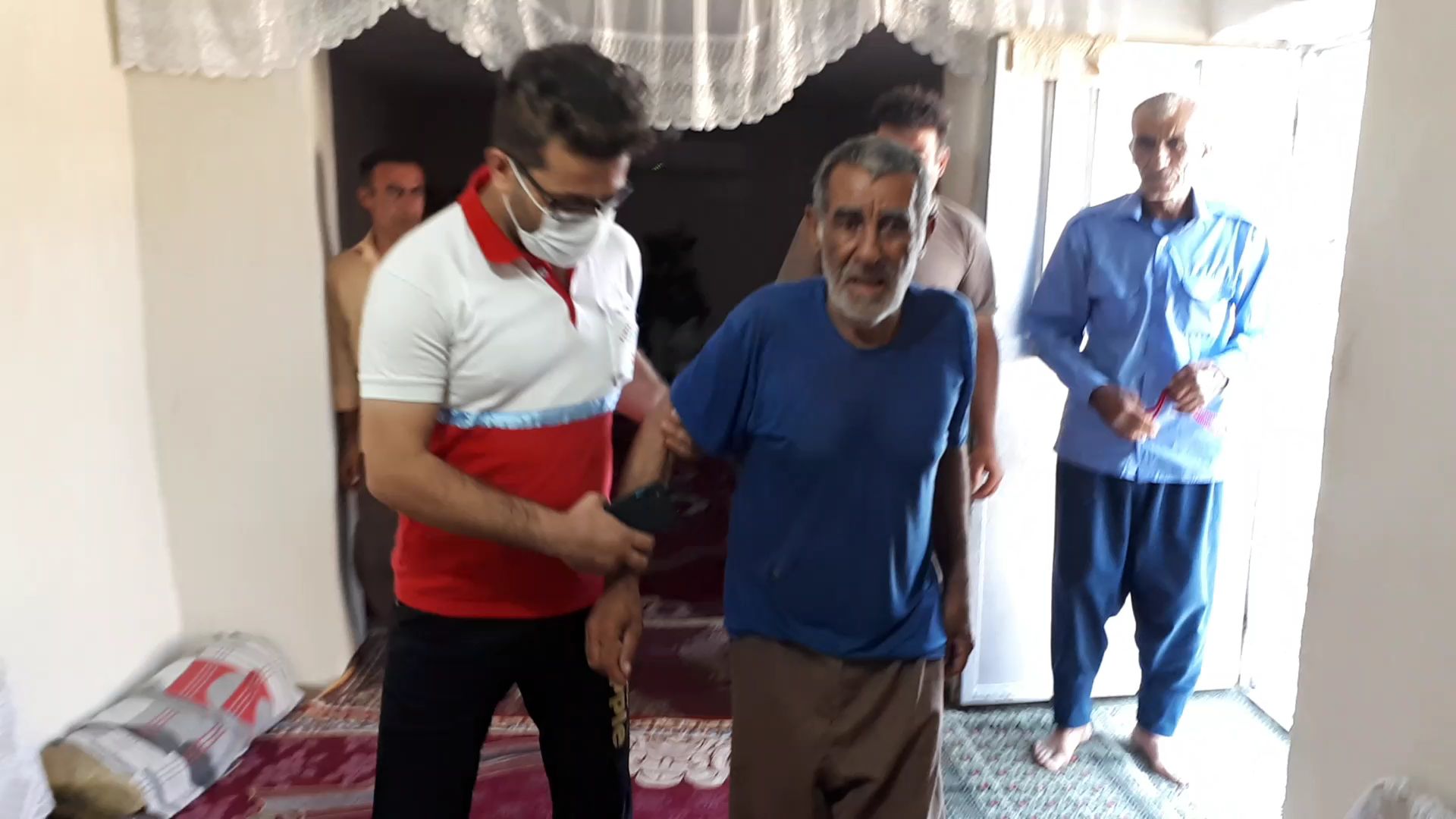 نجات جان مرد ۶۰ ساله گچسارانی بعد از ۱۲ روز مفقودی + تصاویر