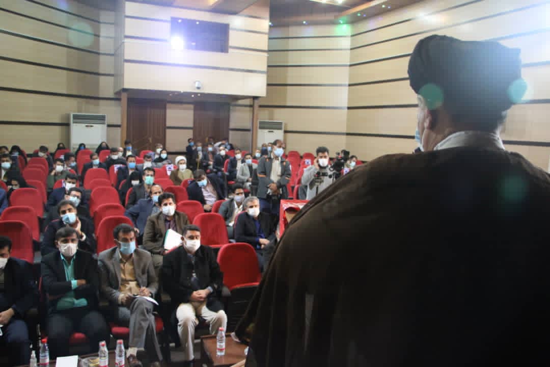 گزارش تصویری از جلسه کارگروه شهرستان کهگیلویه با حضور معاون وزیر کار و حجت الاسلام موحد